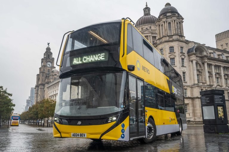 First look at new livery for Liverpool City Region’s publicly run buses as Mayor announces major expansion of electric fleet